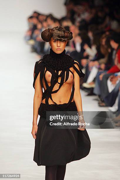 Model wearing Alexandra Moura Autumn/Winter 2005/2006