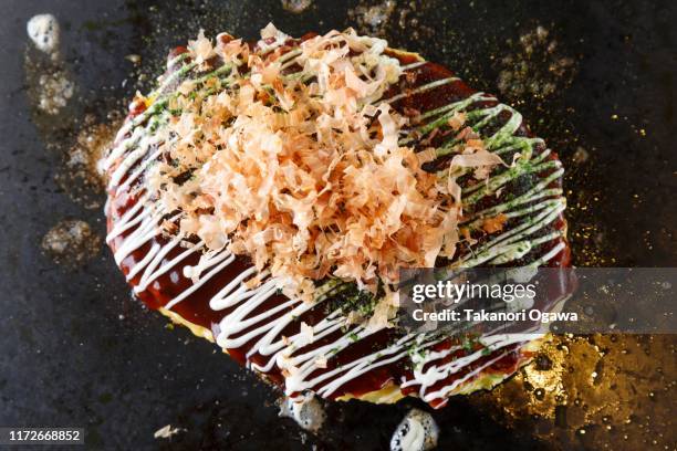 okonomiyaki osaka japan food - okonomiyaki stock pictures, royalty-free photos & images