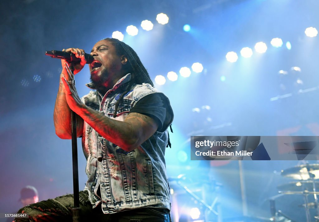 Skillet And Sevendust In Concert With Pop Evil And Devour The Day - Tempe, AZ