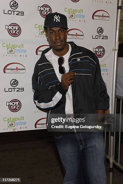 Arrives at the 2nd Annual Entertainers 4 Education Alliance Stay In School event October 17, 2007 in New York City.