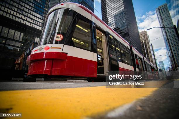 commuters - toronto transit stock pictures, royalty-free photos & images