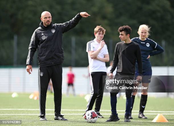 Heiko Westermann runs a training session with junior coaches during an DFB Junior Coach Event at the HSV Campus on September 06, 2019 in Hamburg,...