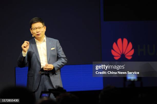 Richard Yu Router 413 Huawei Consumer Business Group Richard Yu Stock Photos, High-Res ...