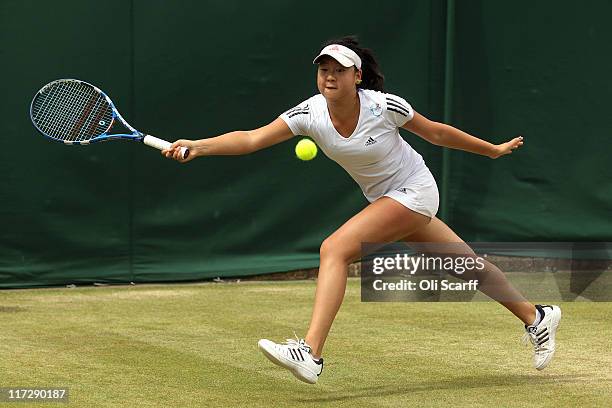 Jessica Rhen 42 Jessica Ren Stock Photos, High-Res Pictures, and Images - Getty Images