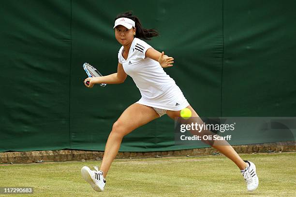 Jessica Rhen 42 Jessica Ren Stock Photos, High-Res Pictures, and Images - Getty Images