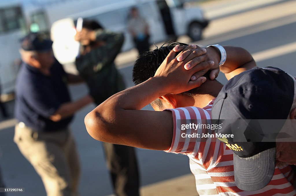 Undocumented Immigrants To U.S. Repatriated To Guatemala