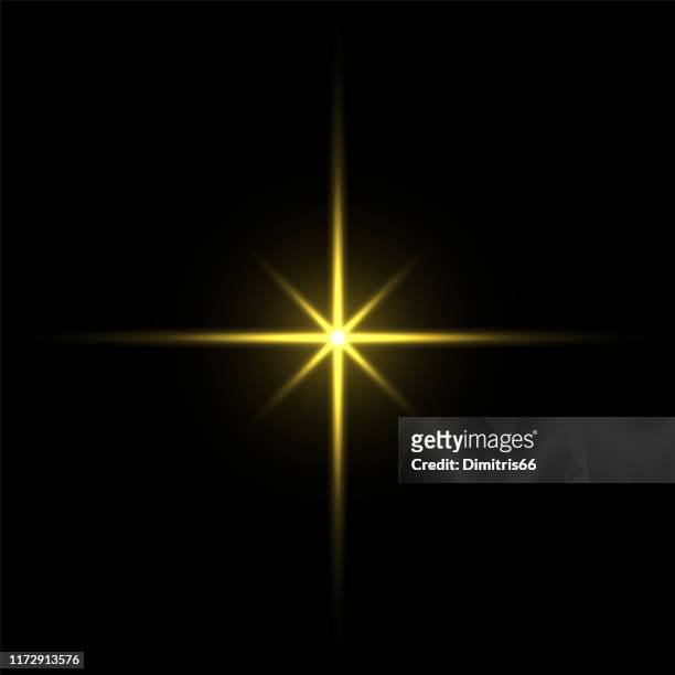 ilustraciones, imágenes clip art, dibujos animados e iconos de stock de estrella de luz dorada sobre fondo negro - christmas logo