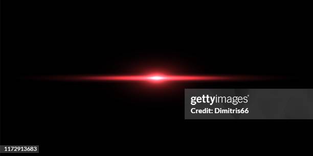 stockillustraties, clipart, cartoons en iconen met rode lichtstraal op zwarte achtergrond - rood