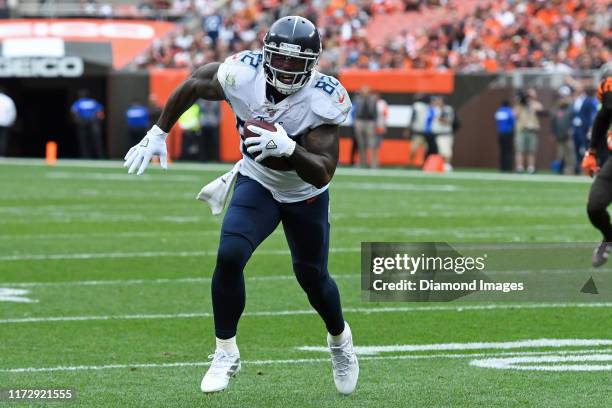 Tight end Delanie Walker of the Tennessee Titans carries the ball in the fourth quarter of a game against the Cleveland Browns on September 8, 2019...