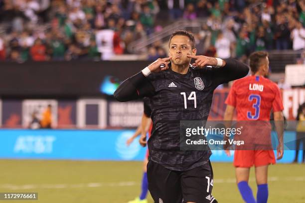 Javier Hernandez of Mexico celebrates the first goal of his team during the international friendly match between Mexico and USA at MetLife Stadium on...
