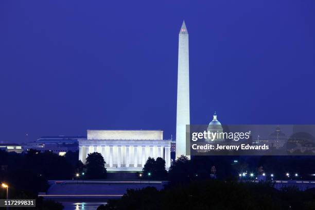 night view of washington dc with lights - national monument stock pictures, royalty-free photos & images