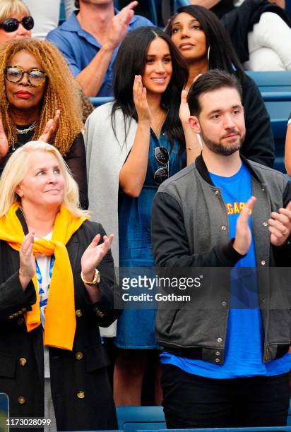 Oracene Price, Meghan, Duchess of Sussex, and Alexis Ohanian watch Serena Williams at the 2019 US Open Women's final on September 07, 2019 in New...