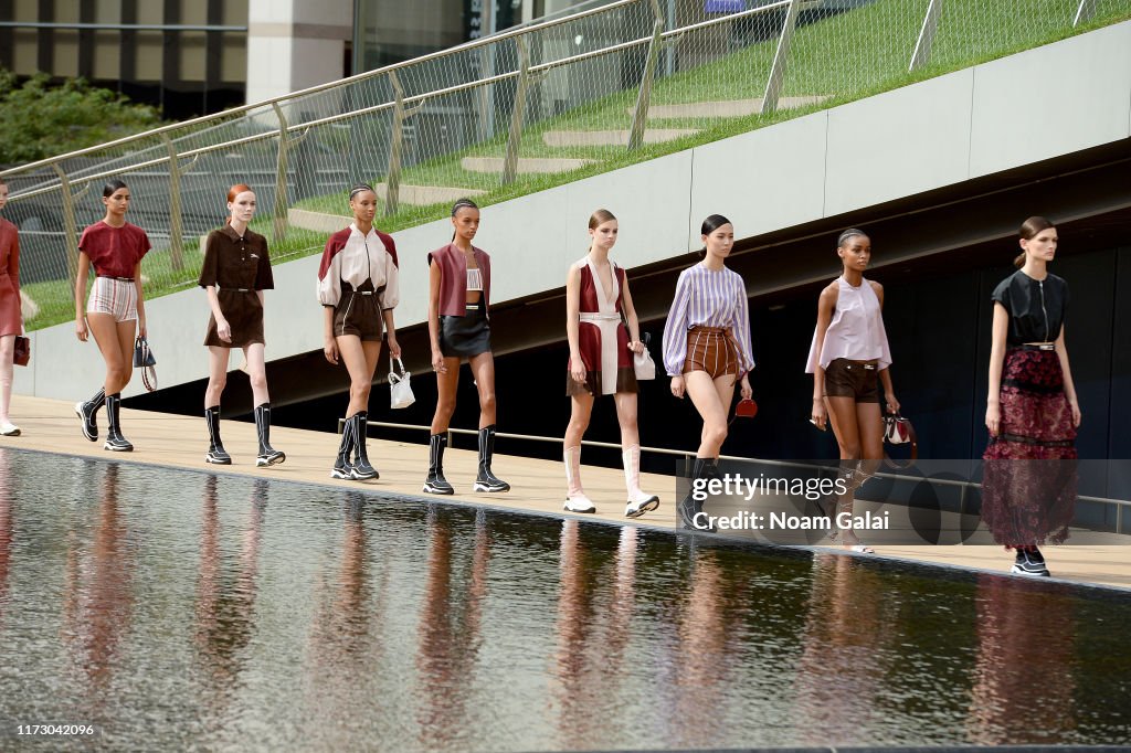 Longchamp - Runway - September 2019 - New York Fashion Week