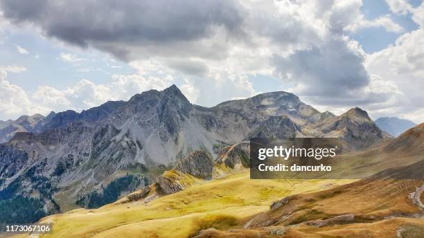 parco nazionale les ecrin, alpi meridionali in francia - briançon foto e immagini stock