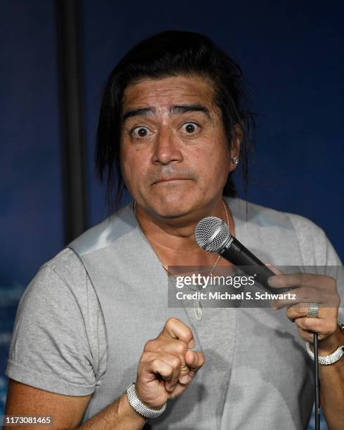 Alexander Raimundo Alex Reymundo Photos and Premium High Res Pictures - Getty Images