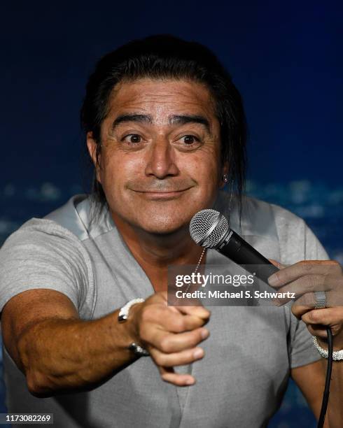Alexander Raimundo Alex Reymundo Photos and Premium High Res Pictures - Getty Images
