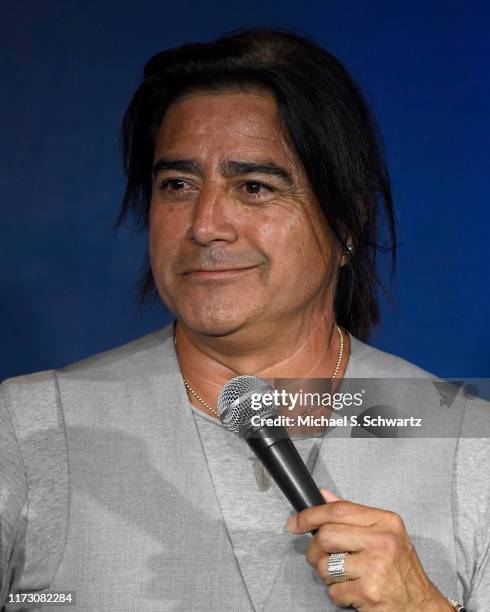 Alexander Raimundo Alex Reymundo Photos and Premium High Res Pictures - Getty Images