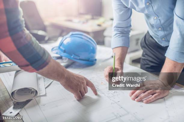 cooperation is the key for success - construction industry stock pictures, royalty-free photos & images