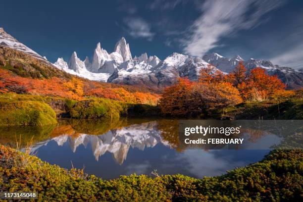 fitz roy, argentina. - berg cerro fitzroy stock-fotos und bilder