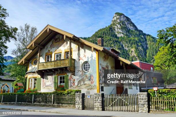 little red riding hood house at oberammergau. bavaria germany. - le petit chaperon rouge stock pictures, royalty-free photos & images