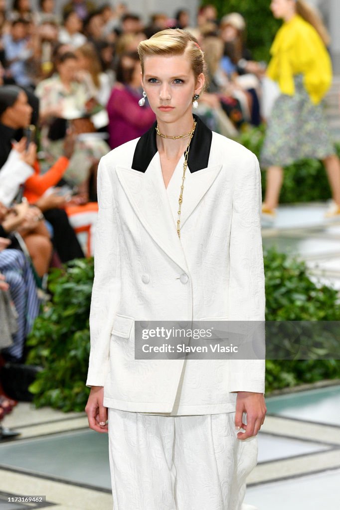 Tory Burch NYFW SS20 - Runway