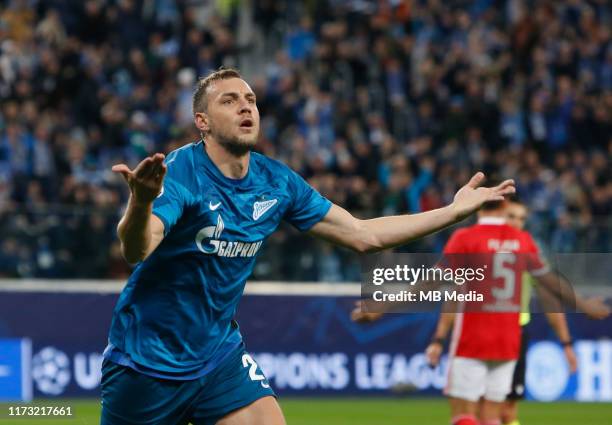 Artem Dzyuba of FC Zenit Saint Petersburg celebrates his goal during the UEFA Champions League group G match between Zenit St. Petersburg and SL...