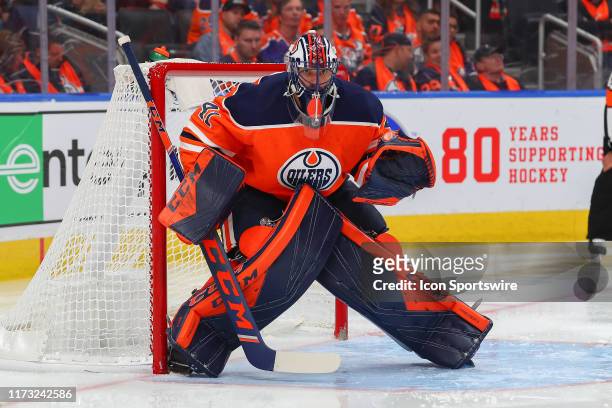 Edmonton Oilers Goalie Mike Smith in action in the second period during the Edmonton Oilers game versus the Vancouver Canucks on October 2, 2019 at...