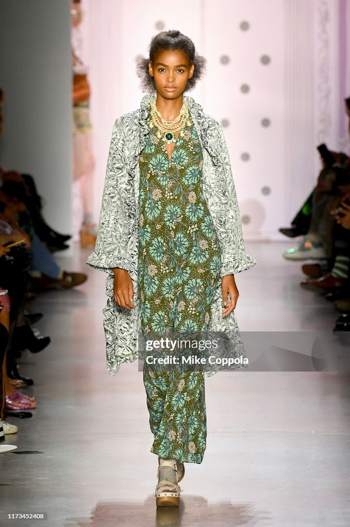 Anna Sui - Runway - September 2019 - New York Fashion Week: The Shows