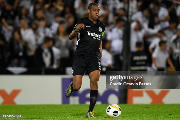 Gelson Fernandes of Eintracht Frankfurt in action during the UEFA Europa League group F match between Vitoria Guimaraes and Eintracht Frankfurt at...