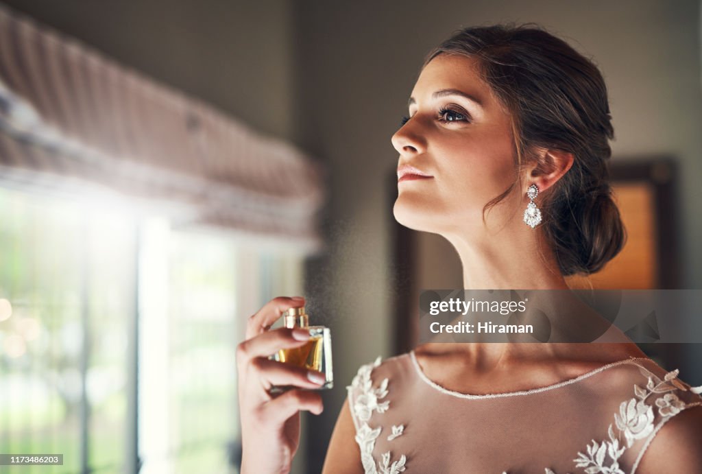 Classic scent for a classic bride