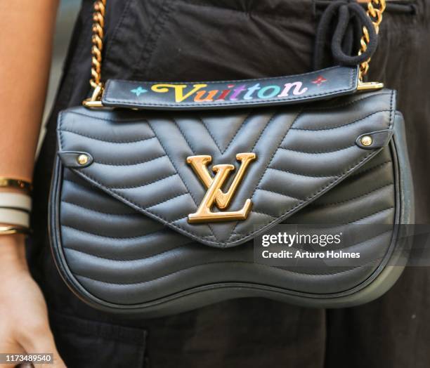 4,618 Louis Vuitton Logo Stock Photos, High-Res Pictures, and Images -  Getty Images