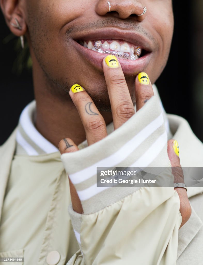 Street Style - New York Fashion Week September 2019 - Day 5