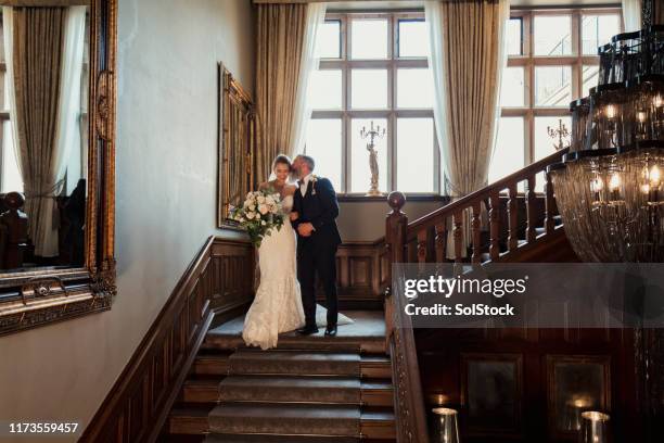 bride with her father - bride father stock pictures, royalty-free photos & images