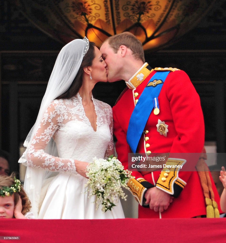The Wedding of Prince William with Catherine Middleton - Buckingham Palace Balcony