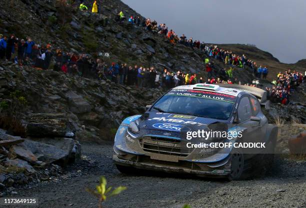Ford Rally Pilot 87 Penmachno Stock Photos, High-Res Pictures, and Images - Getty Images