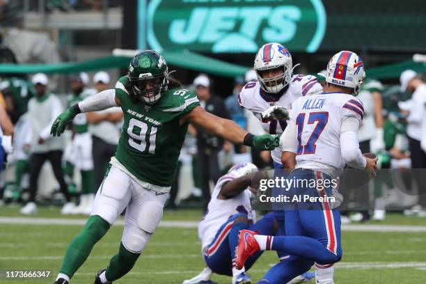 Defensive Lineman Bronson Kaufusi of the New York Jets in action against the Buffalo Bills at MetLife Stadium on September 8, 2019 in East...