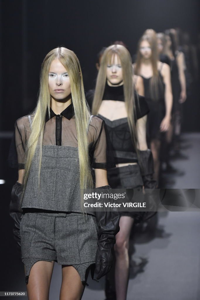 Vera Wang - Runway - September 2019 - New York Fashion Week