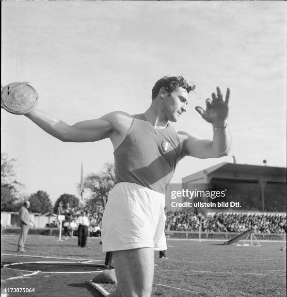 Adolfo Consolini Photos and Premium High Res Pictures Getty Images