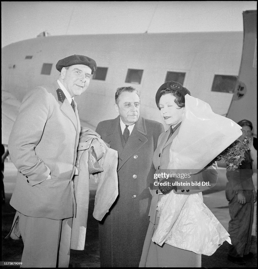 Robert Ruegger Arrival of president Ruegger and his wife from Beijing,... News Photo ...