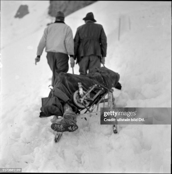 Recovery of the body of Stefano Longhi who died at the Eiger north face 1957