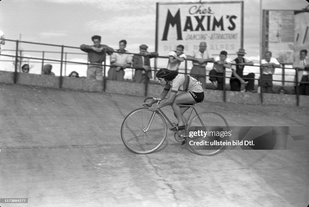 Ladies Omnium, Geneva, 1949: The winner Elyane Bonneau