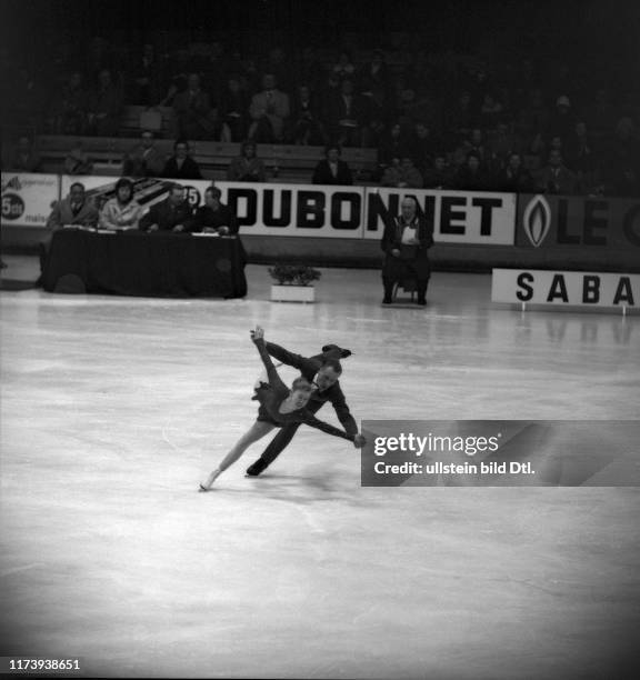 Figure Skating ECH 1962 Geneva, Pairs: Ludmila Belousova/Oleg Protopopov Figure Skating ECH 1962 Geneva, Pairs: Ludmila Belousova/Oleg Protopopov