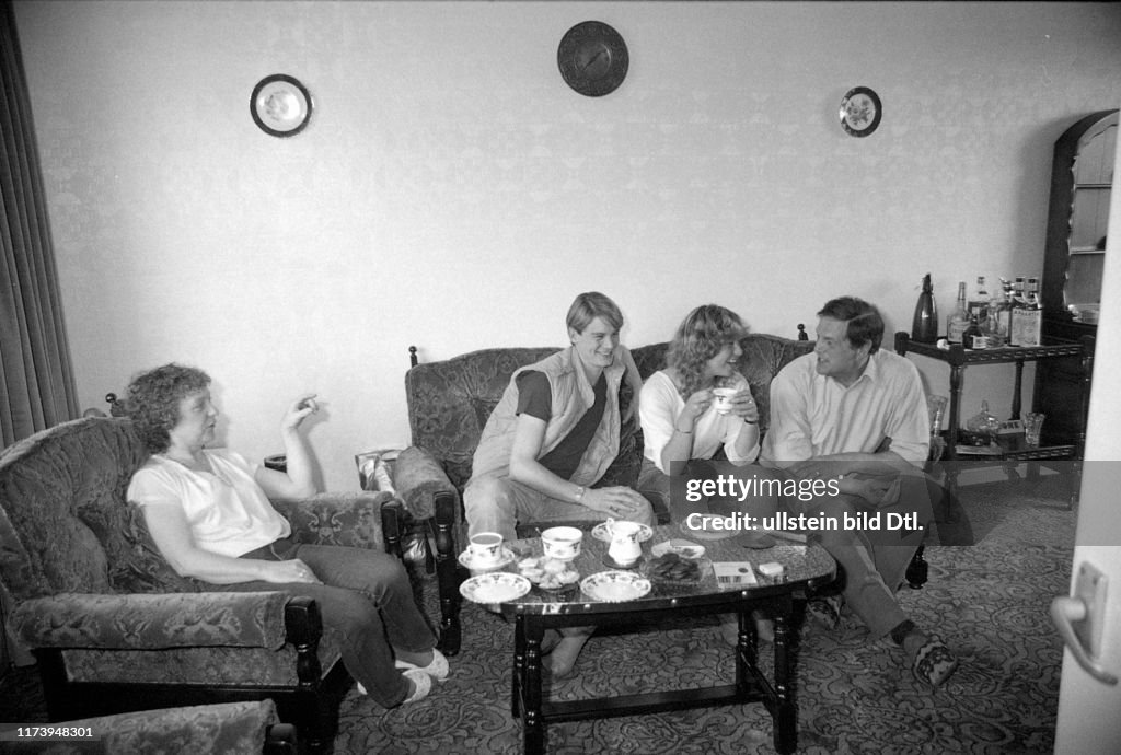 Colin Dawson and Denise Biellmann at his parents in England 1983