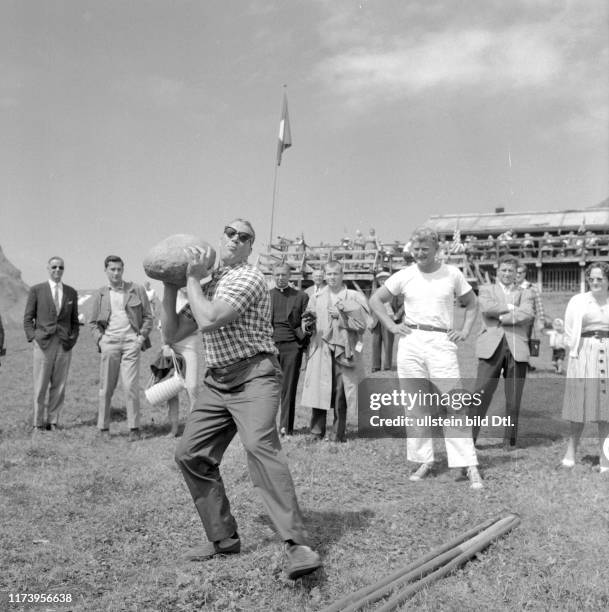 Bill Nieder Photos and Premium High Res Pictures Getty Images