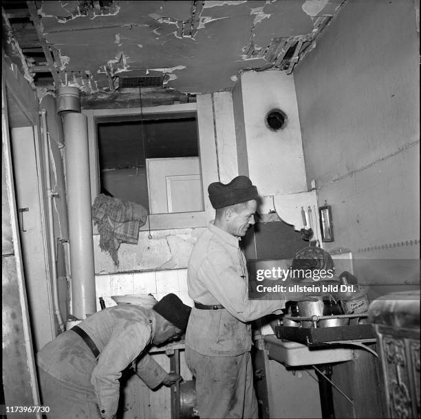 Sicherung einer verwüsteten Dachwohnung nach Gasexplosion, Bern 1952