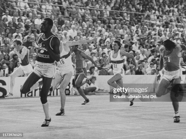 Ulrich Haupt Photos and Premium High Res Pictures - Getty Images