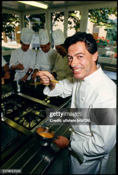 Philippe Rochat cooking, 1996