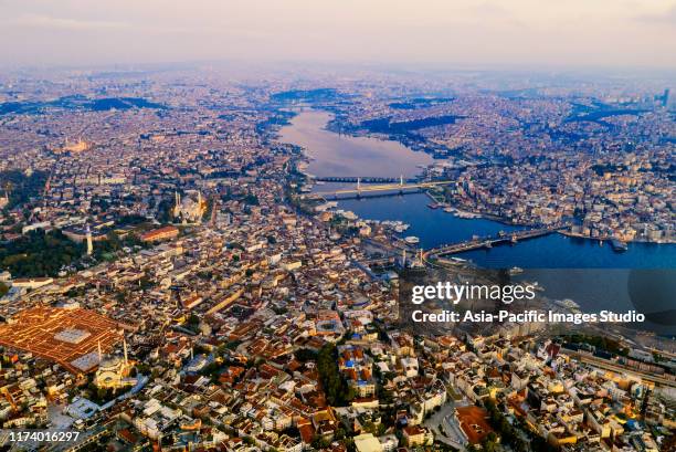 vue aérienne d'istanbul au lever du soleil, turquie. - istanbul photos et images de collection
