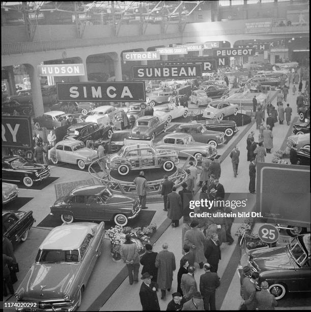 23rd Geneva International Motor Show, 1953: exhibition hall