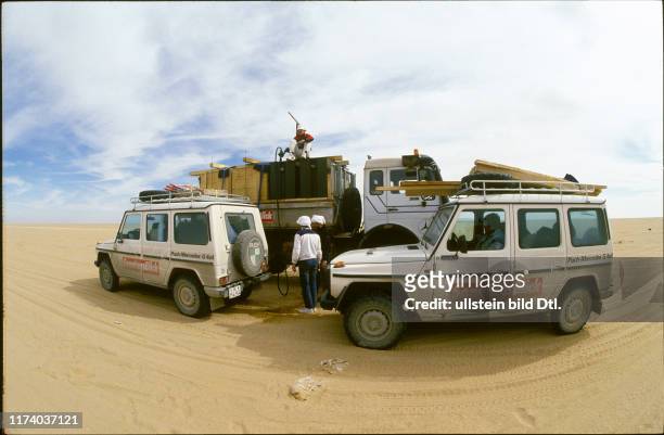 Hilfsaktion Mali 1984: Konvoi durch die Wüste Sahara